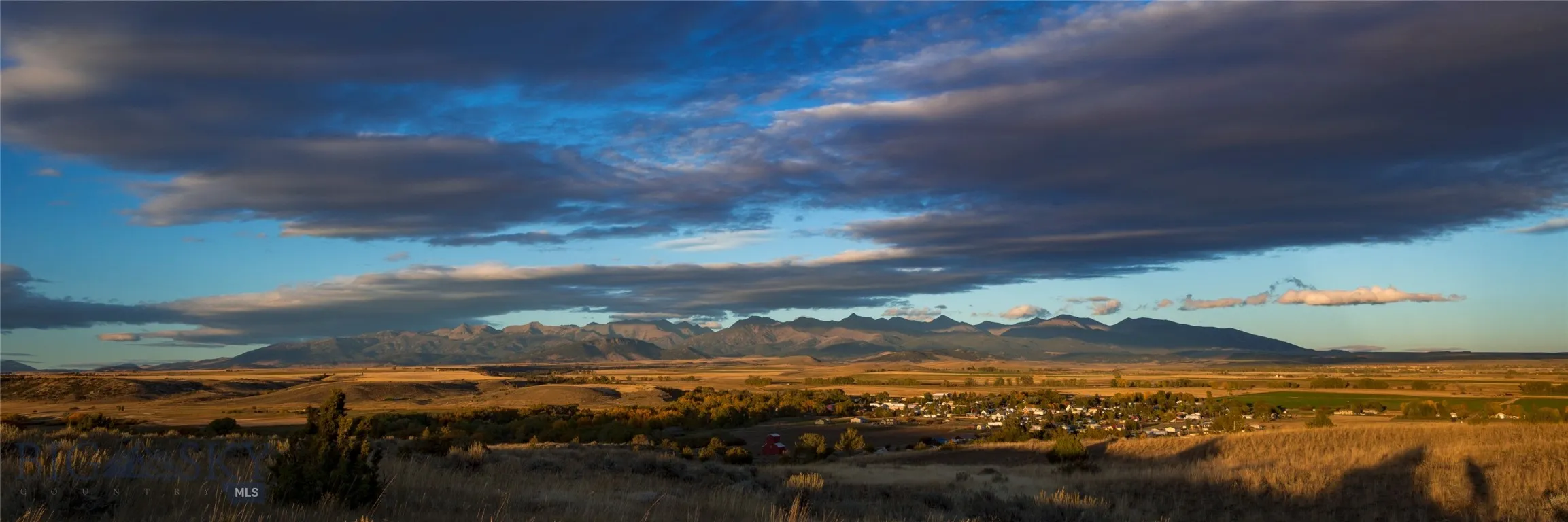 830 Castle Mountain Road, Clyde Park, Montana 5901, Clyde Park, Montana 59018, 9 Bedrooms Bedrooms, ,10 BathroomsBathrooms,Residential,For Sale,830 Castle Mountain Road, Clyde Park, Montana 5901,0,397636