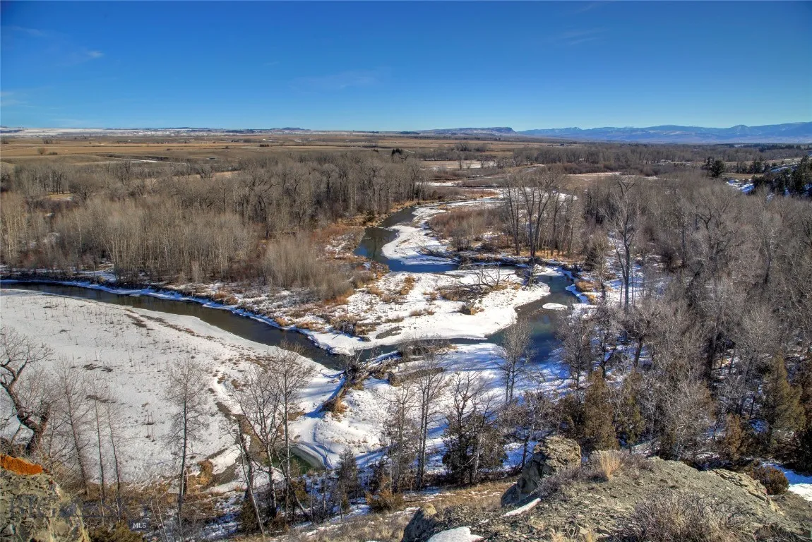 830 Castle Mountain Road, Clyde Park, Montana 5901, Clyde Park, Montana 59018, 9 Bedrooms Bedrooms, ,10 BathroomsBathrooms,Residential,For Sale,830 Castle Mountain Road, Clyde Park, Montana 5901,0,397636