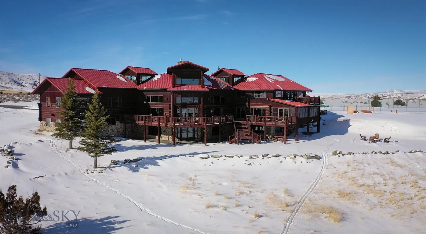 830 Castle Mountain Road, Clyde Park, Montana 5901, Clyde Park, Montana 59018, 9 Bedrooms Bedrooms, ,10 BathroomsBathrooms,Residential,For Sale,830 Castle Mountain Road, Clyde Park, Montana 5901,0,397636