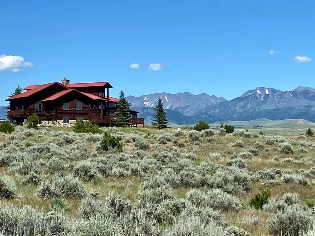 830 Castle Mountain Road, Clyde Park, Montana 5901, Clyde Park, Montana 59018, 9 Bedrooms Bedrooms, ,10 BathroomsBathrooms,Residential,For Sale,830 Castle Mountain Road, Clyde Park, Montana 5901,0,397636