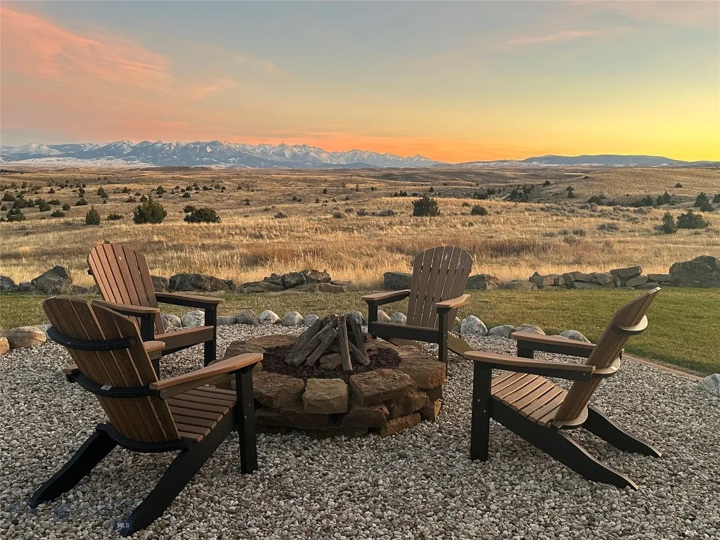 830 Castle Mountain Road, Clyde Park, Montana 5901, Clyde Park, Montana 59018, 9 Bedrooms Bedrooms, ,10 BathroomsBathrooms,Residential,For Sale,830 Castle Mountain Road, Clyde Park, Montana 5901,0,397636