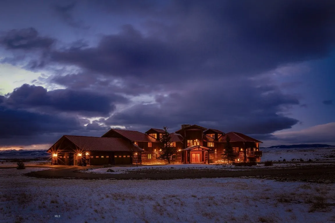 830 Castle Mountain Road, Clyde Park, Montana 5901, Clyde Park, Montana 59018, 9 Bedrooms Bedrooms, ,10 BathroomsBathrooms,Residential,For Sale,830 Castle Mountain Road, Clyde Park, Montana 5901,0,397636