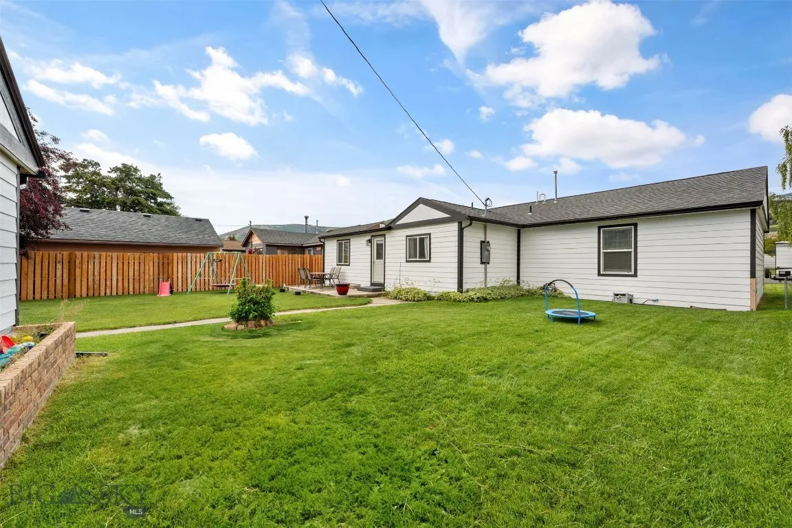 1812 Ogden Street, Anaconda, Montana 59711, Anaconda, Montana 59711, 4 Bedrooms Bedrooms, ,2 BathroomsBathrooms,Residential,For Sale,1812 Ogden Street, Anaconda, Montana 59711,0,404697