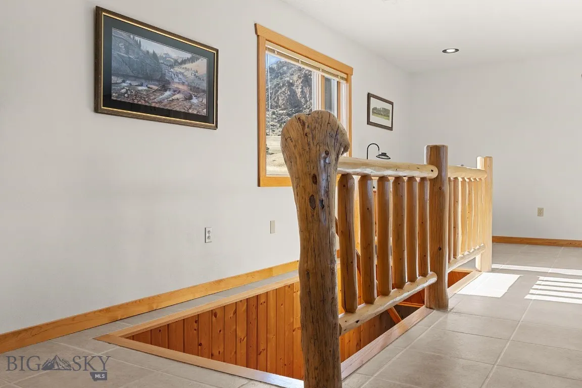 516 Mt Highway 287 W, Ennis, Montana 59729, Ennis, Montana 59729, 3 Bedrooms Bedrooms, ,2 BathroomsBathrooms,Residential,For Sale,516 Mt Highway 287 W, Ennis, Montana 59729,0,404597