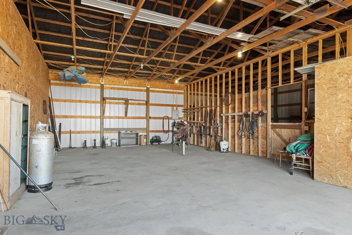 516 Mt Highway 287 W, Ennis, Montana 59729, Ennis, Montana 59729, 3 Bedrooms Bedrooms, ,2 BathroomsBathrooms,Residential,For Sale,516 Mt Highway 287 W, Ennis, Montana 59729,0,404597