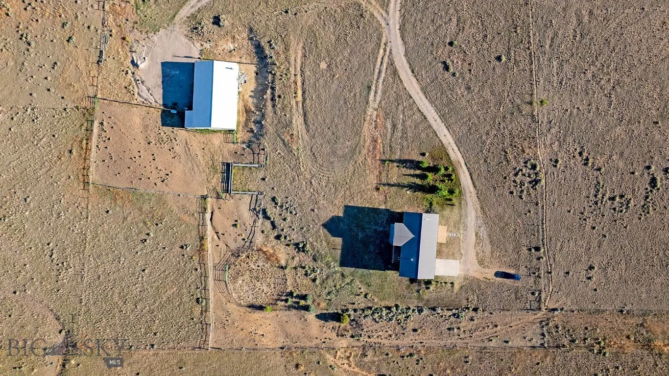 516 Mt Highway 287 W, Ennis, Montana 59729, Ennis, Montana 59729, 3 Bedrooms Bedrooms, ,2 BathroomsBathrooms,Residential,For Sale,516 Mt Highway 287 W, Ennis, Montana 59729,0,404597
