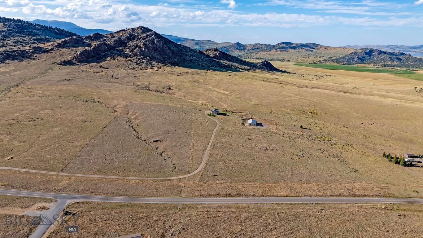 516 Mt Highway 287 W, Ennis, Montana 59729, Ennis, Montana 59729, 3 Bedrooms Bedrooms, ,2 BathroomsBathrooms,Residential,For Sale,516 Mt Highway 287 W, Ennis, Montana 59729,0,404597