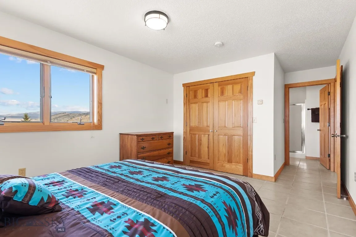 516 Mt Highway 287 W, Ennis, Montana 59729, Ennis, Montana 59729, 3 Bedrooms Bedrooms, ,2 BathroomsBathrooms,Residential,For Sale,516 Mt Highway 287 W, Ennis, Montana 59729,0,404597