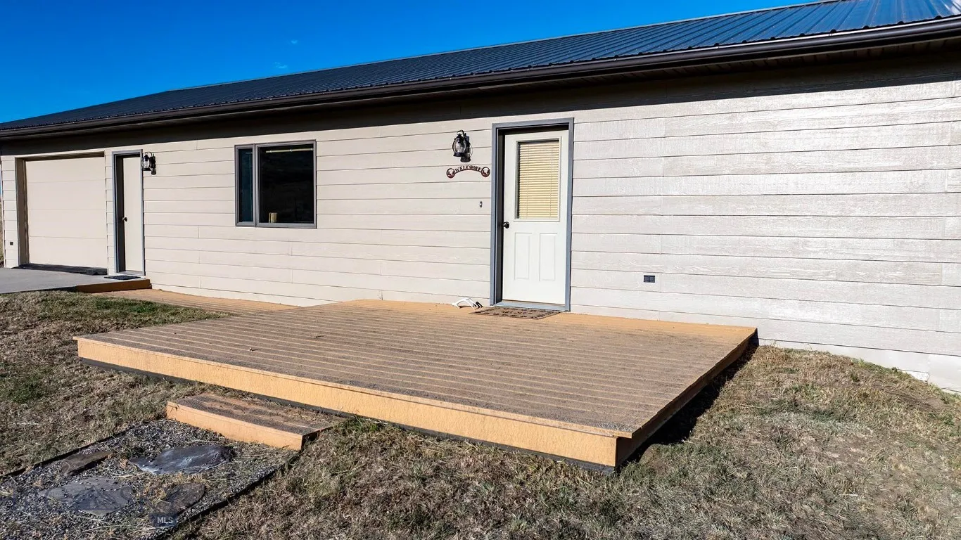 516 Mt Highway 287 W, Ennis, Montana 59729, Ennis, Montana 59729, 3 Bedrooms Bedrooms, ,2 BathroomsBathrooms,Residential,For Sale,516 Mt Highway 287 W, Ennis, Montana 59729,0,404597