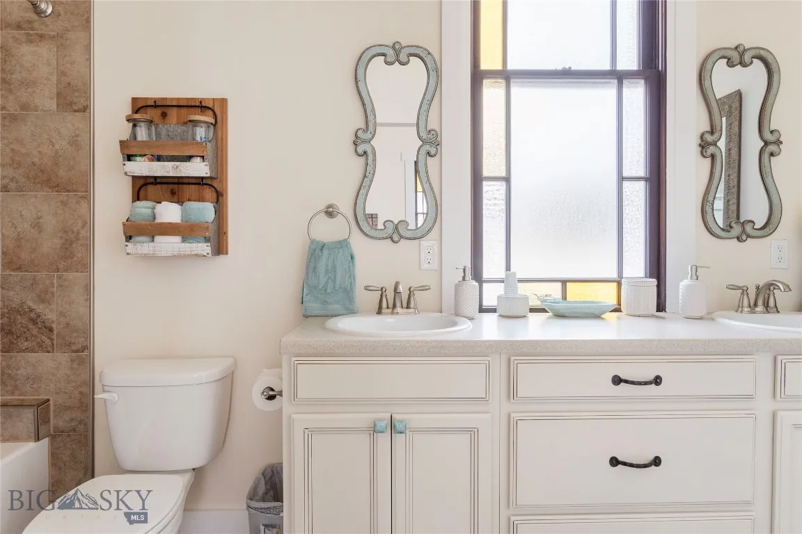 701 S Dakota Street, Butte, Montana 59701, Butte, Montana 59701, 2 Bedrooms Bedrooms, ,3 BathroomsBathrooms,Residential,For Sale,701 S Dakota Street, Butte, Montana 59701,0,404763