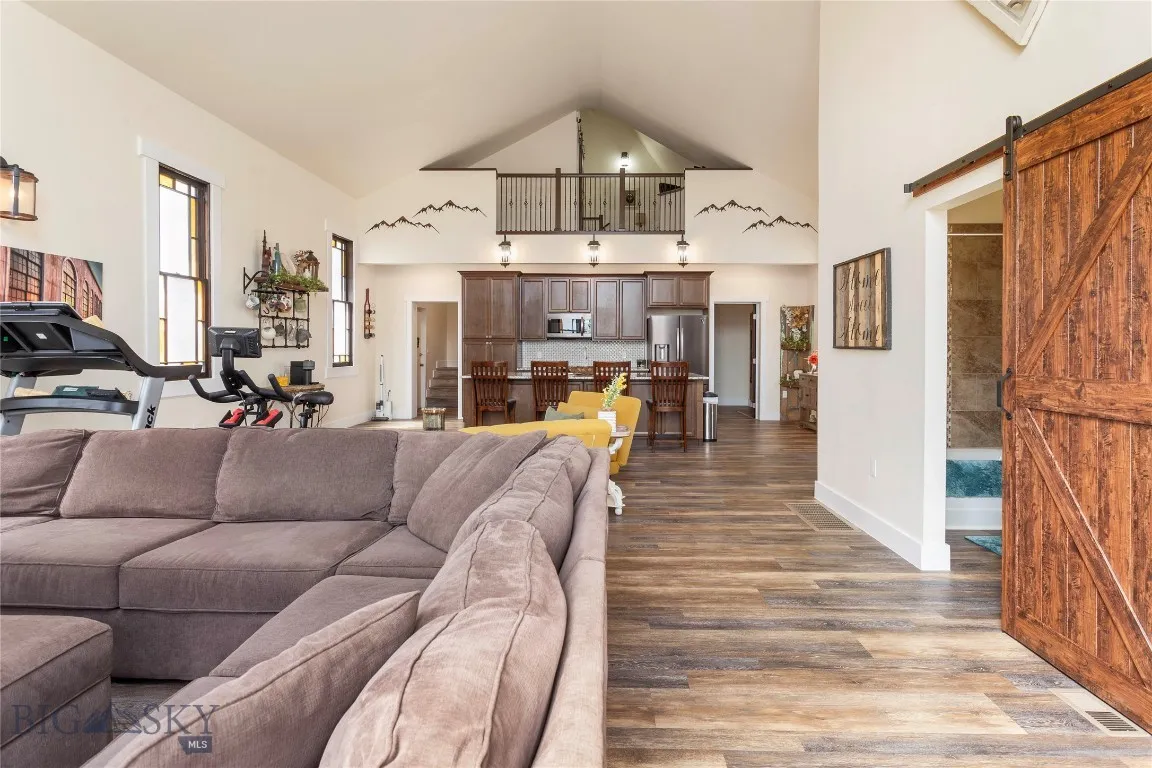 701 S Dakota Street, Butte, Montana 59701, Butte, Montana 59701, 2 Bedrooms Bedrooms, ,3 BathroomsBathrooms,Residential,For Sale,701 S Dakota Street, Butte, Montana 59701,0,404763