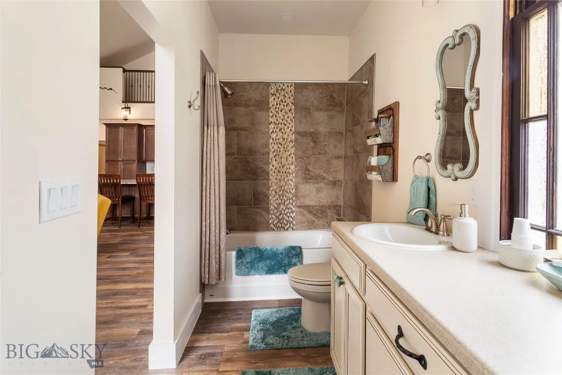 701 S Dakota Street, Butte, Montana 59701, Butte, Montana 59701, 2 Bedrooms Bedrooms, ,3 BathroomsBathrooms,Residential,For Sale,701 S Dakota Street, Butte, Montana 59701,0,404763