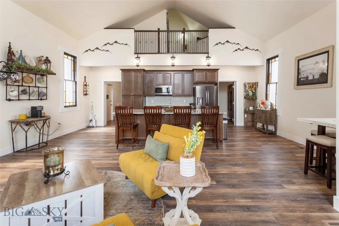 701 S Dakota Street, Butte, Montana 59701, Butte, Montana 59701, 2 Bedrooms Bedrooms, ,3 BathroomsBathrooms,Residential,For Sale,701 S Dakota Street, Butte, Montana 59701,0,404763