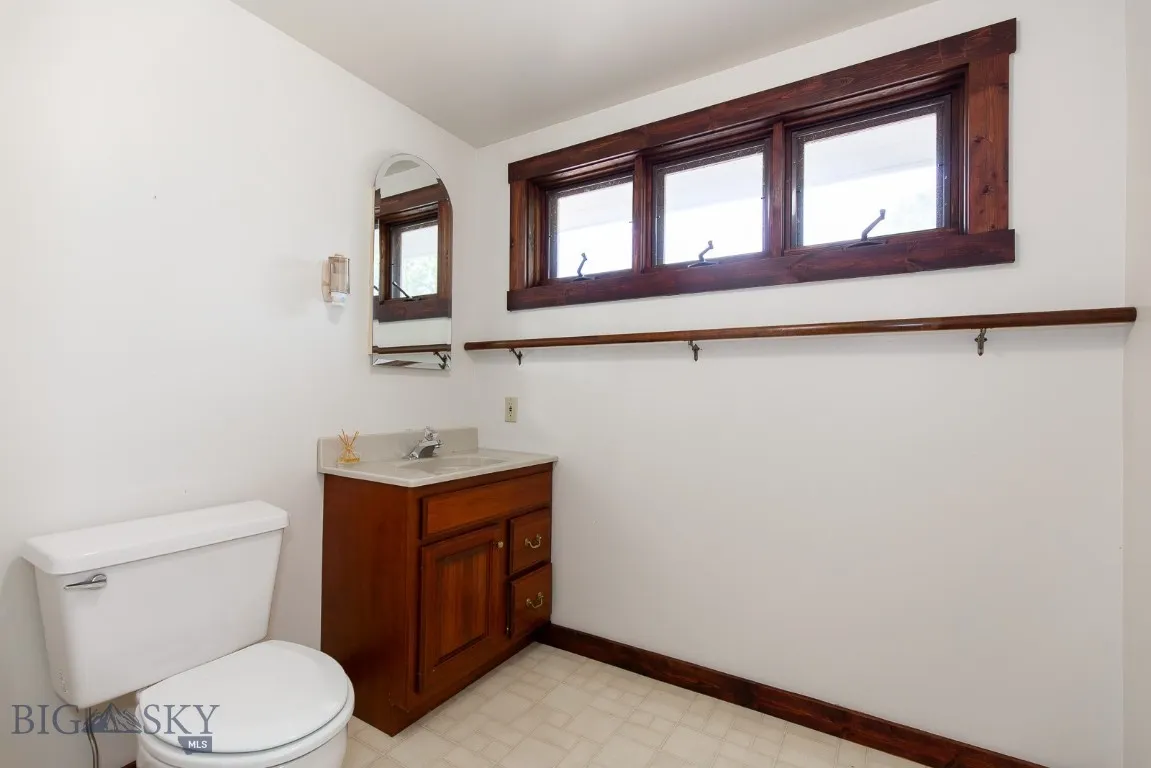 Second Level Bathroom