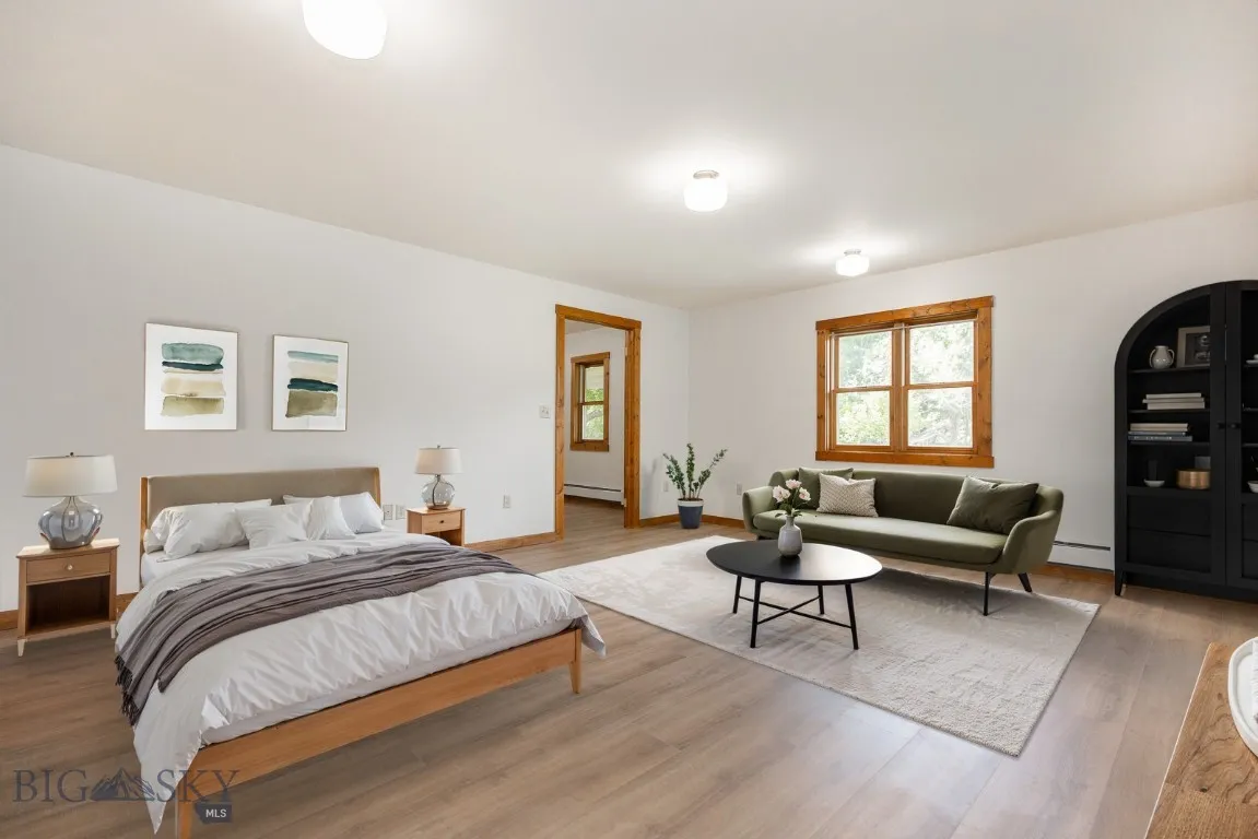 Guest House Living, Virtually Staged