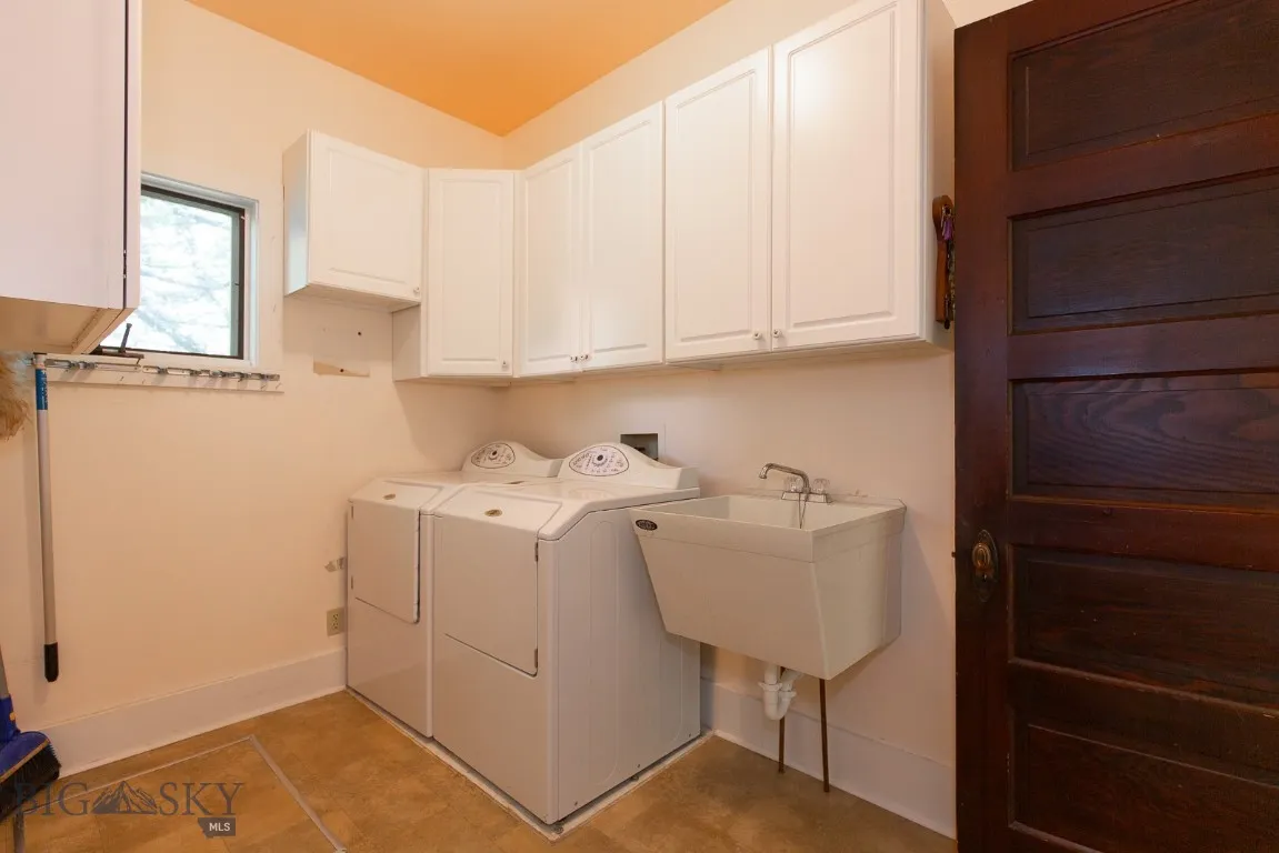 Main Level Laundry