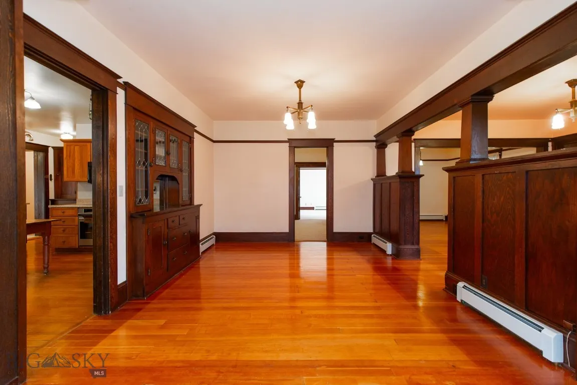 Original Woodwork & Built-ins
