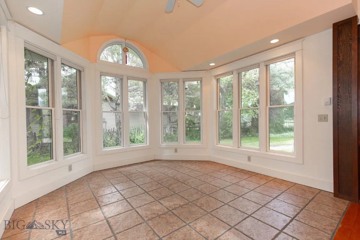 Sun Room or second Dining Room