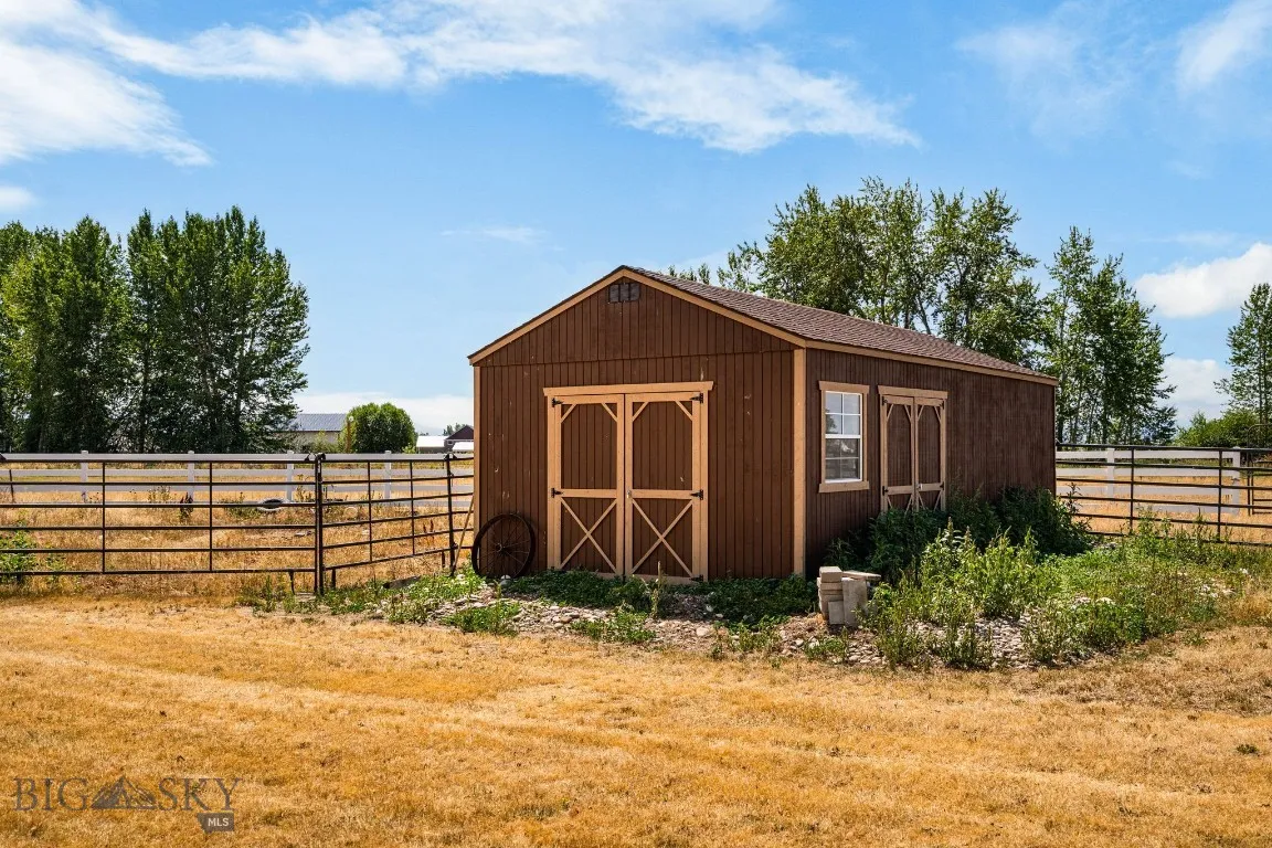 3455 Linney, Bozeman, Montana 59718, Bozeman, Montana 59718, 3 Bedrooms Bedrooms, ,2 BathroomsBathrooms,Residential,For Sale,3455 Linney, Bozeman, Montana 59718,0,404794
