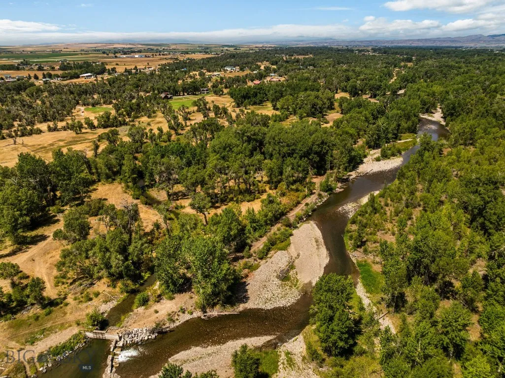 Head gate access from Gallatin River
