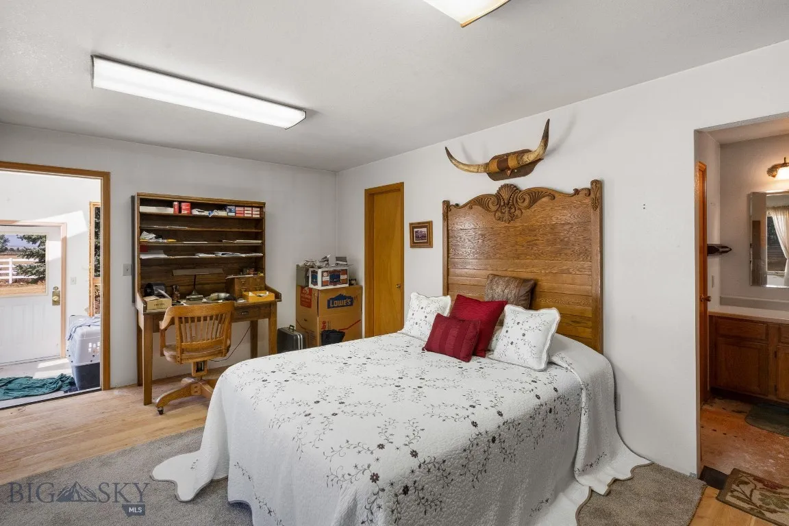 3455 Linney, Bozeman, Montana 59718, Bozeman, Montana 59718, 3 Bedrooms Bedrooms, ,2 BathroomsBathrooms,Residential,For Sale,3455 Linney, Bozeman, Montana 59718,0,404794