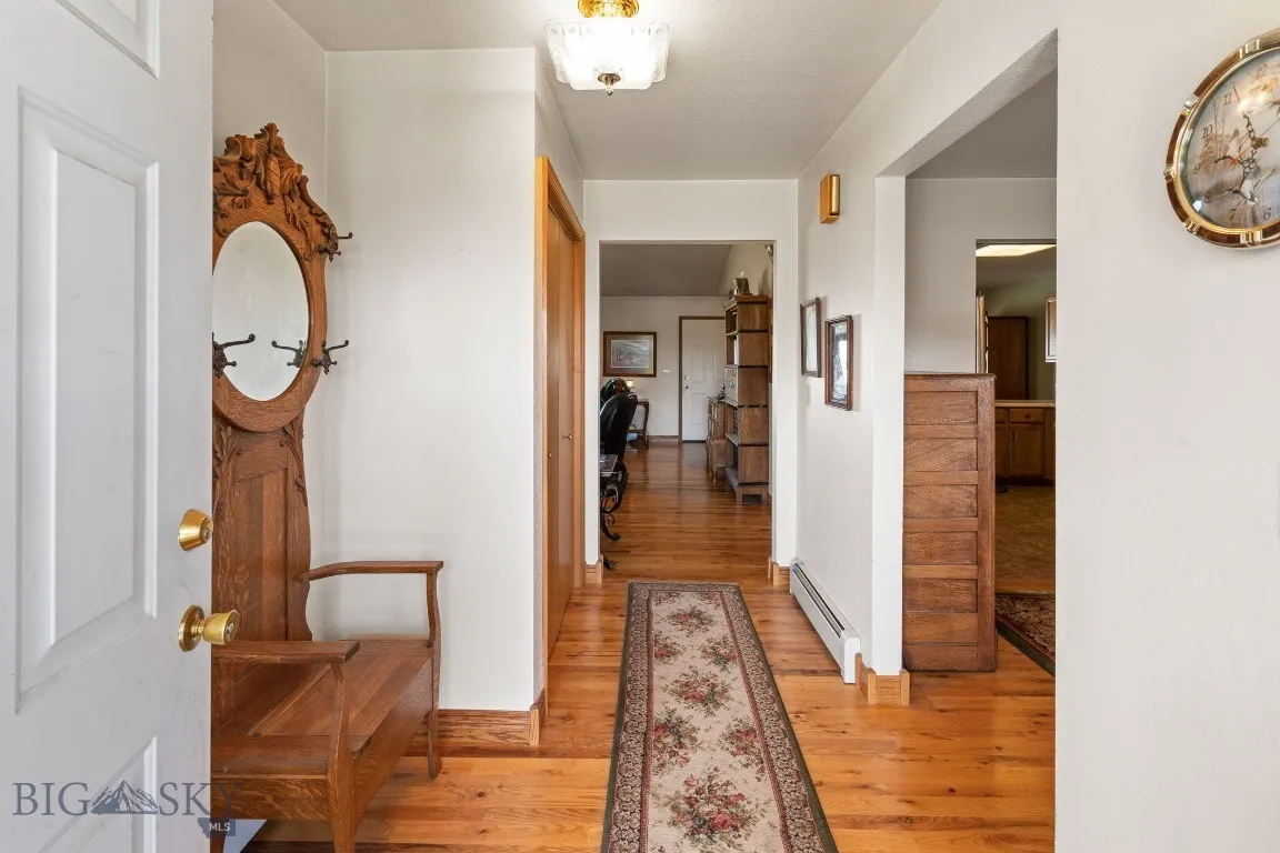 3455 Linney, Bozeman, Montana 59718, Bozeman, Montana 59718, 3 Bedrooms Bedrooms, ,2 BathroomsBathrooms,Residential,For Sale,3455 Linney, Bozeman, Montana 59718,0,404794