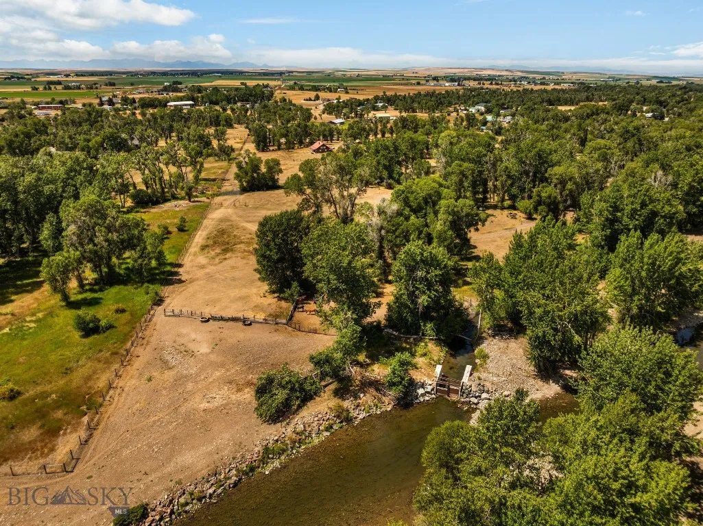 Head gate access from Gallatin River