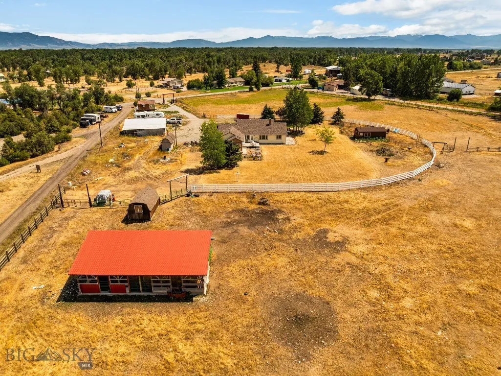 3455 Linney, Bozeman, Montana 59718, Bozeman, Montana 59718, 3 Bedrooms Bedrooms, ,2 BathroomsBathrooms,Residential,For Sale,3455 Linney, Bozeman, Montana 59718,0,404794