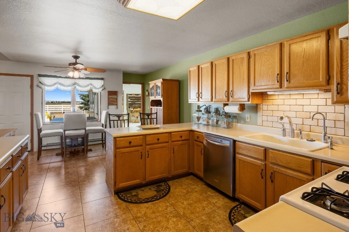 3455 Linney, Bozeman, Montana 59718, Bozeman, Montana 59718, 3 Bedrooms Bedrooms, ,2 BathroomsBathrooms,Residential,For Sale,3455 Linney, Bozeman, Montana 59718,0,404794
