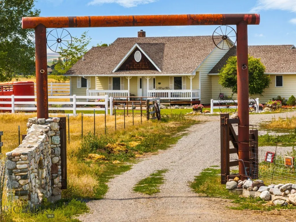 3455 Linney, Bozeman, Montana 59718, Bozeman, Montana 59718, 3 Bedrooms Bedrooms, ,2 BathroomsBathrooms,Residential,For Sale,3455 Linney, Bozeman, Montana 59718,0,404794
