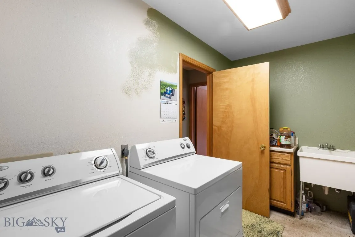 3455 Linney, Bozeman, Montana 59718, Bozeman, Montana 59718, 3 Bedrooms Bedrooms, ,2 BathroomsBathrooms,Residential,For Sale,3455 Linney, Bozeman, Montana 59718,0,404794