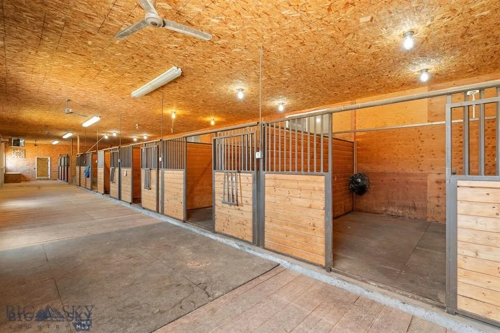 8555 Camp Creek Road, Manhattan, Montana 59741, Manhattan, Montana 59741, 5 Bedrooms Bedrooms, ,4 BathroomsBathrooms,Residential,For Sale,8555 Camp Creek Road, Manhattan, Montana 59741,0,404882