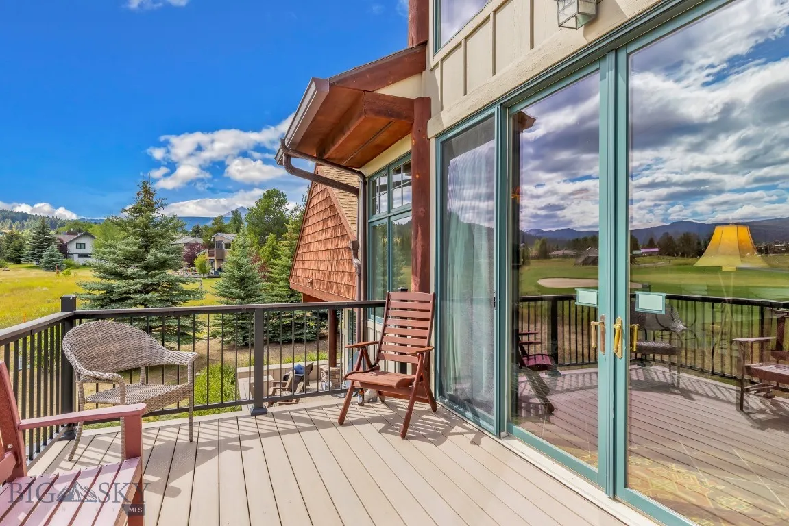 Back deck facing 10th fairway