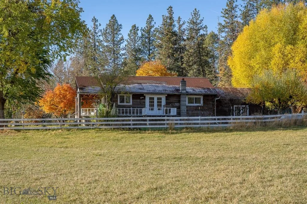 4 Courtier, Thompson Falls, Montana 59873, Thompson Falls, Montana 59873, 3 Bedrooms Bedrooms, ,2 BathroomsBathrooms,Residential,For Sale,4 Courtier, Thompson Falls, Montana 59873,0,404738