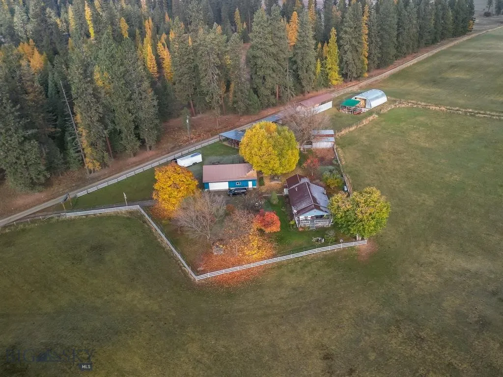 4 Courtier, Thompson Falls, Montana 59873, Thompson Falls, Montana 59873, 3 Bedrooms Bedrooms, ,2 BathroomsBathrooms,Residential,For Sale,4 Courtier, Thompson Falls, Montana 59873,0,404738