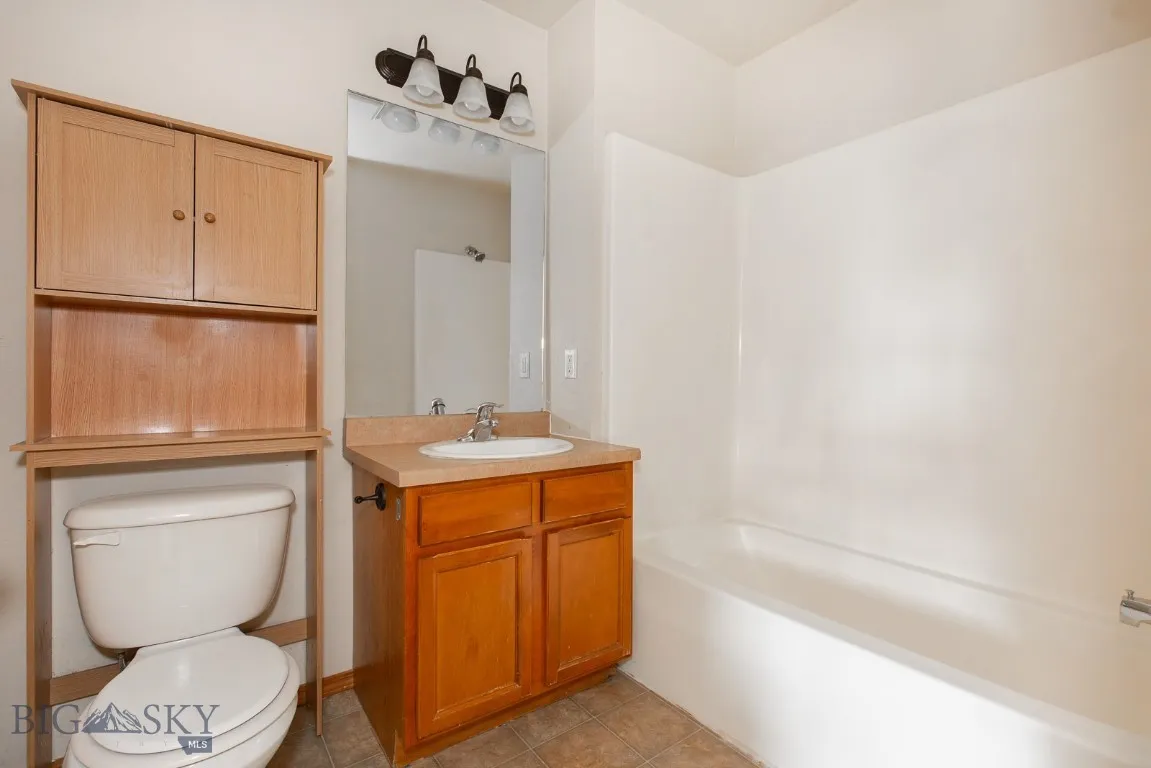 602 Nevada Street 1, Belgrade, Montana 59714, Belgrade, Montana 59714, 3 Bedrooms Bedrooms, ,1 BathroomBathrooms,Residential,For Sale,602 Nevada Street 1, Belgrade, Montana 59714,0,405025