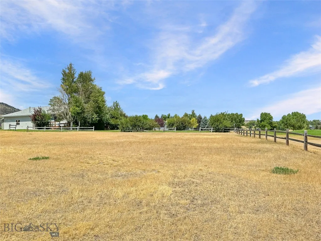 Borders adjoining home on Lot 60 - also for sale
