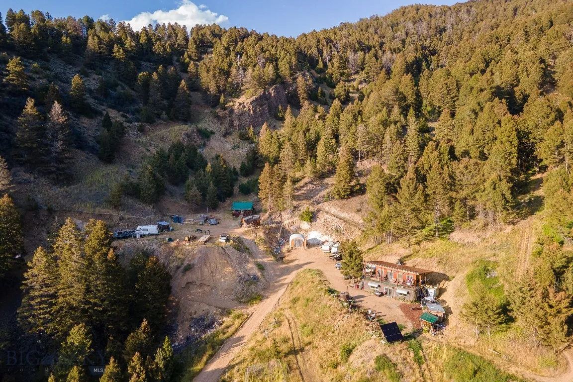 576 Wisconsin Creek Road, Sheridan, Montana 59749, Sheridan, Montana 59749, 1 Bedroom Bedrooms, ,1 BathroomBathrooms,Residential,For Sale,576 Wisconsin Creek Road, Sheridan, Montana 59749,0,405044
