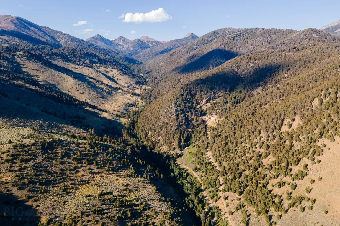 576 Wisconsin Creek Road, Sheridan, Montana 59749, Sheridan, Montana 59749, 1 Bedroom Bedrooms, ,1 BathroomBathrooms,Residential,For Sale,576 Wisconsin Creek Road, Sheridan, Montana 59749,0,405044