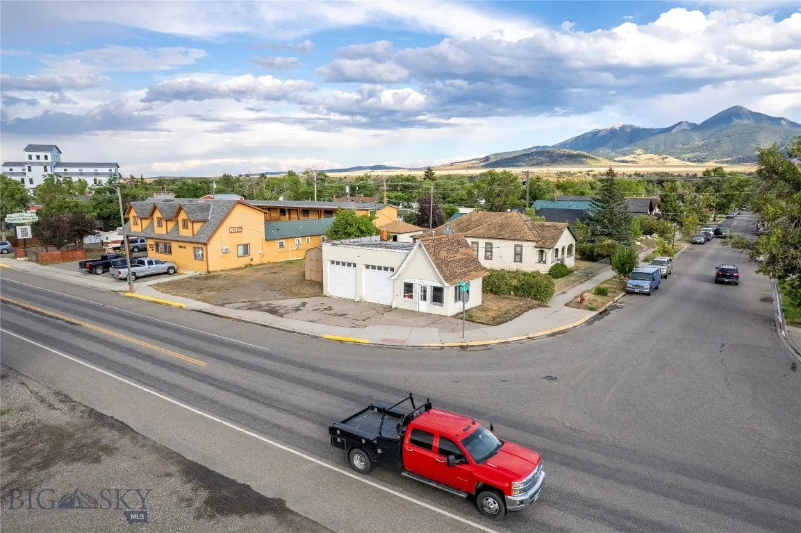 804 E Park Street, Livingston, Montana 59047, Livingston, Montana 59047, ,Commercial Sale,For Sale,804 E Park Street, Livingston, Montana 59047,0,405171