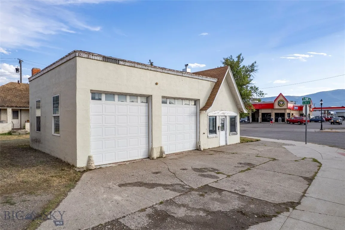 804 E Park Street, Livingston, Montana 59047, Livingston, Montana 59047, ,Commercial Sale,For Sale,804 E Park Street, Livingston, Montana 59047,0,405171