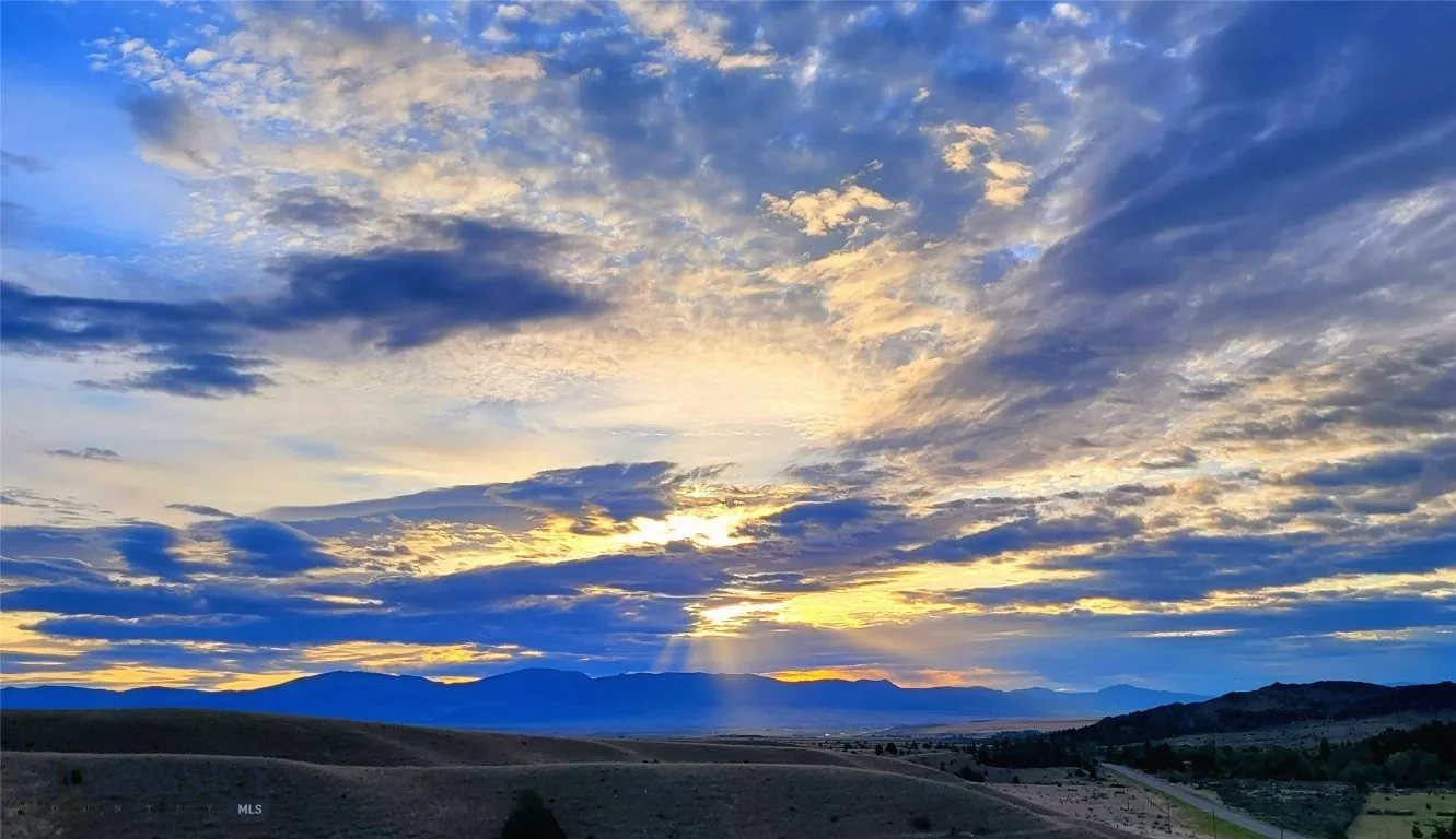 842 Mt Highway 2 W, Whitehall, Montana 59759, Whitehall, Montana 59759, 3 Bedrooms Bedrooms, ,2 BathroomsBathrooms,Residential,For Sale,842 Mt Highway 2 W, Whitehall, Montana 59759,0,405176