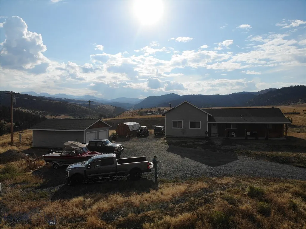 842 Mt Highway 2 W, Whitehall, Montana 59759, Whitehall, Montana 59759, 3 Bedrooms Bedrooms, ,2 BathroomsBathrooms,Residential,For Sale,842 Mt Highway 2 W, Whitehall, Montana 59759,0,405176