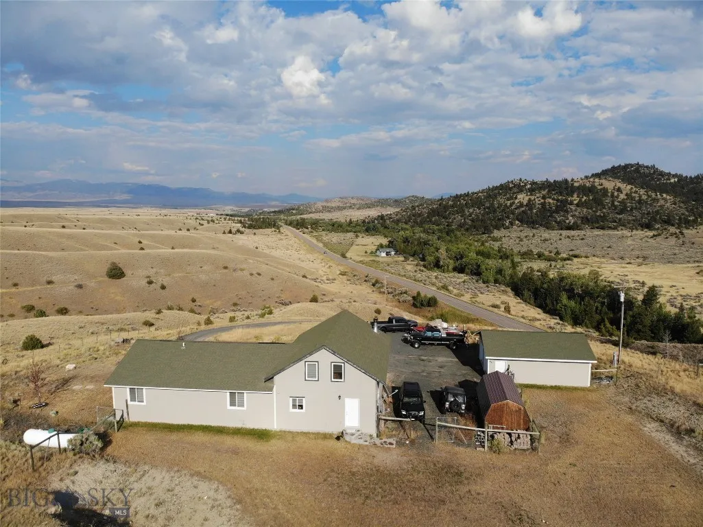 842 Mt Highway 2 W, Whitehall, Montana 59759, Whitehall, Montana 59759, 3 Bedrooms Bedrooms, ,2 BathroomsBathrooms,Residential,For Sale,842 Mt Highway 2 W, Whitehall, Montana 59759,0,405176