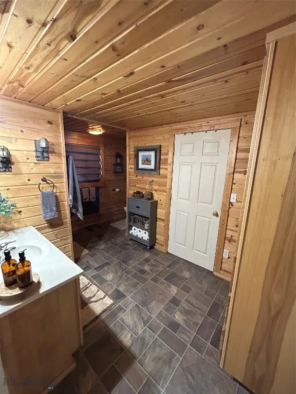 842 Mt Highway 2 W, Whitehall, Montana 59759, Whitehall, Montana 59759, 3 Bedrooms Bedrooms, ,2 BathroomsBathrooms,Residential,For Sale,842 Mt Highway 2 W, Whitehall, Montana 59759,0,405176