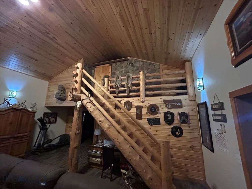 842 Mt Highway 2 W, Whitehall, Montana 59759, Whitehall, Montana 59759, 3 Bedrooms Bedrooms, ,2 BathroomsBathrooms,Residential,For Sale,842 Mt Highway 2 W, Whitehall, Montana 59759,0,405176