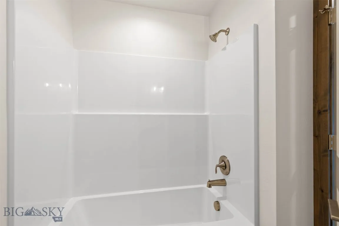 1051 Baxter Creek Way B, Bozeman, Montana 59718, Bozeman, Montana 59718, 3 Bedrooms Bedrooms, ,1 BathroomBathrooms,Residential,For Sale,1051 Baxter Creek Way B, Bozeman, Montana 59718,0,398749