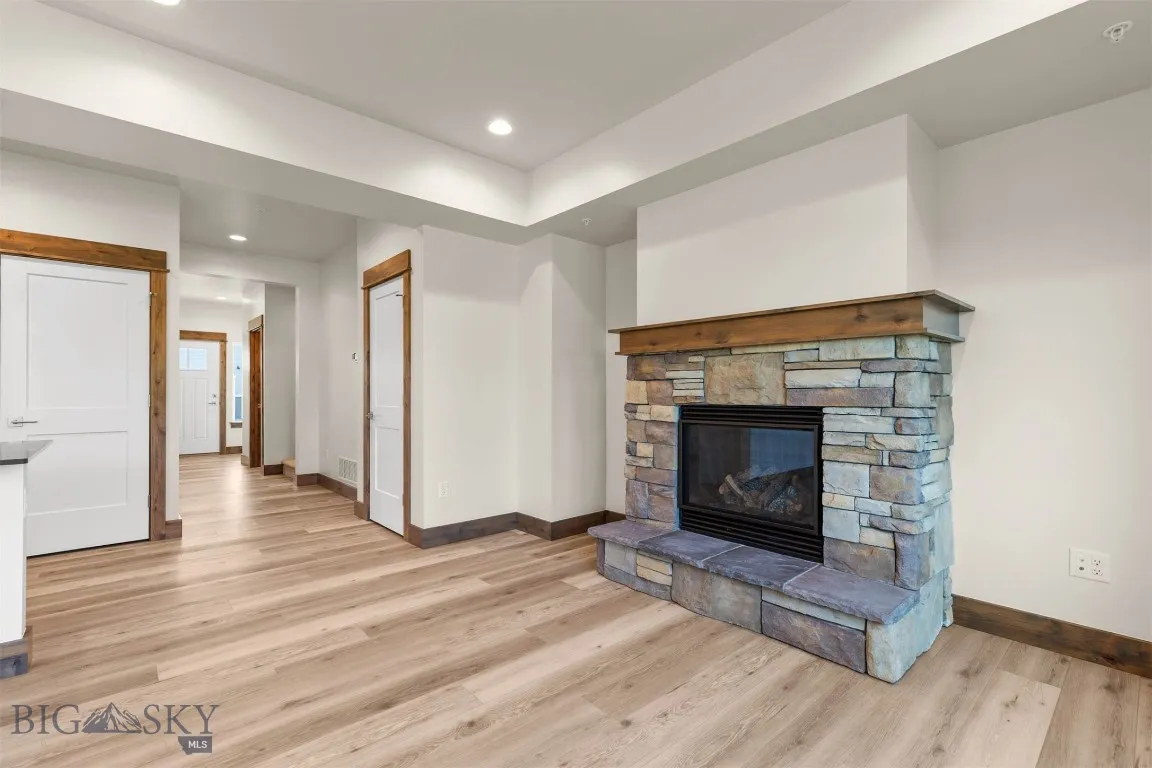 1051 Baxter Creek Way D, Bozeman, Montana 59718, Bozeman, Montana 59718, 3 Bedrooms Bedrooms, ,1 BathroomBathrooms,Residential,For Sale,1051 Baxter Creek Way D, Bozeman, Montana 59718,0,405159