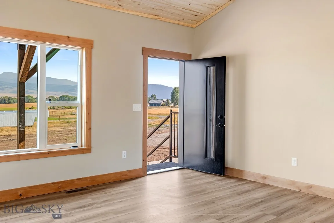 38 Heather Lane, Livingston, Montana 59047, Livingston, Montana 59047, 3 Bedrooms Bedrooms, ,2 BathroomsBathrooms,Residential,For Sale,38 Heather Lane, Livingston, Montana 59047,0,405244