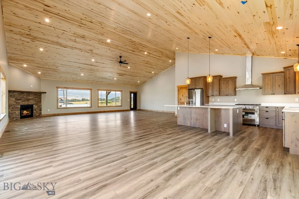 38 Heather Lane, Livingston, Montana 59047, Livingston, Montana 59047, 3 Bedrooms Bedrooms, ,2 BathroomsBathrooms,Residential,For Sale,38 Heather Lane, Livingston, Montana 59047,0,405244